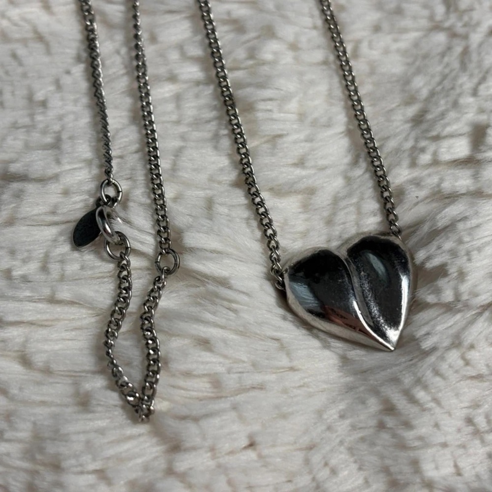 Silver Heart Pendant Necklace - Womens Jewelry - Picture 2 of 4